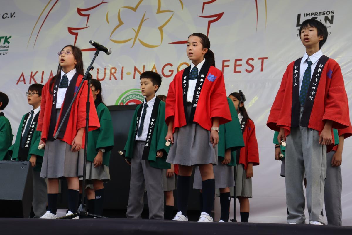 日墨協会秋祭り5・6学年児童発表