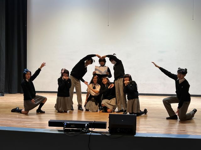 中学部3年生 「かわいくてごめん」 中学部3年生 「かわいくてごめん」