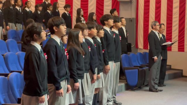 中学部卒業生9名 中学部卒業生9名